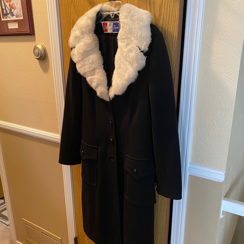 Vintage 60s Lilli Ann Knit fur trimmed overcoat